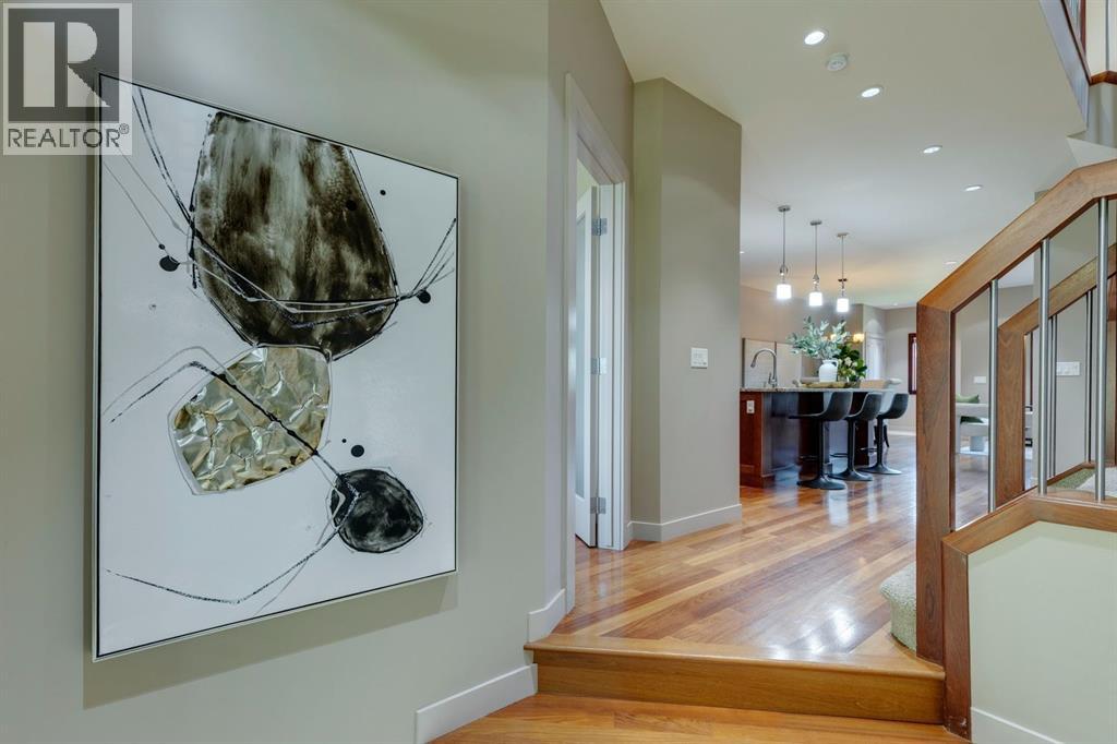 2216 31 Street Sw, Calgary, Alberta  T3E 2N4 - Photo 14 - A2263133