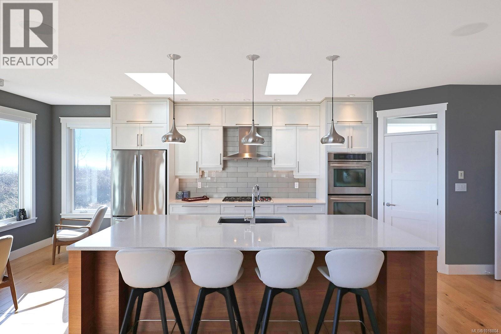 300 Connemara Rd, Comox, British Columbia  V9M 3T4 - Photo 8 - 1018804