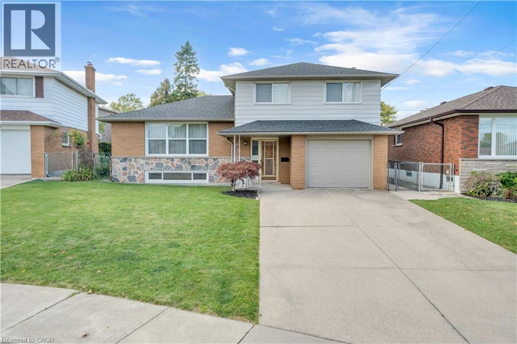 132 Greeningdon Drive, Hamilton, Ontario  L9A 4W7 - Photo 2 - 40779416