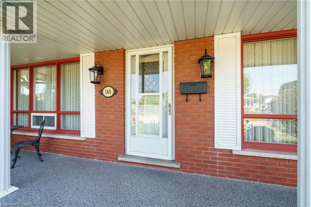 146 Nugent Drive, Hamilton, Ontario  L8H 2N4 - Photo 5 - 40784374