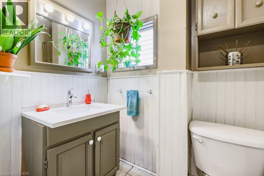 1009 Cannon Street E, Hamilton, Ontario  L8L 2H4 - Photo 12 - 40784479