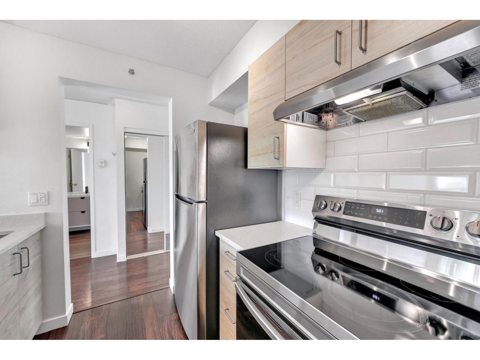 803 9830 Whalley Boulevard, Surrey, British Columbia  V3T 5S7 - Photo 7 - R3064190