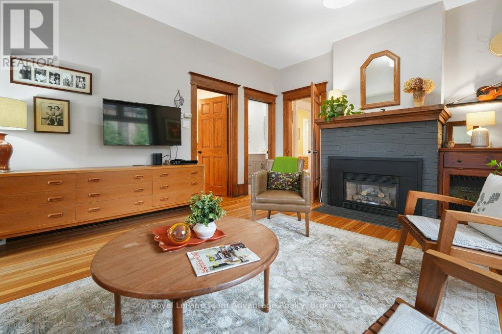 3 Belvedere Avenue, Parry Sound, Ontario  P2A 1Z8 - Photo 12 - X12504686