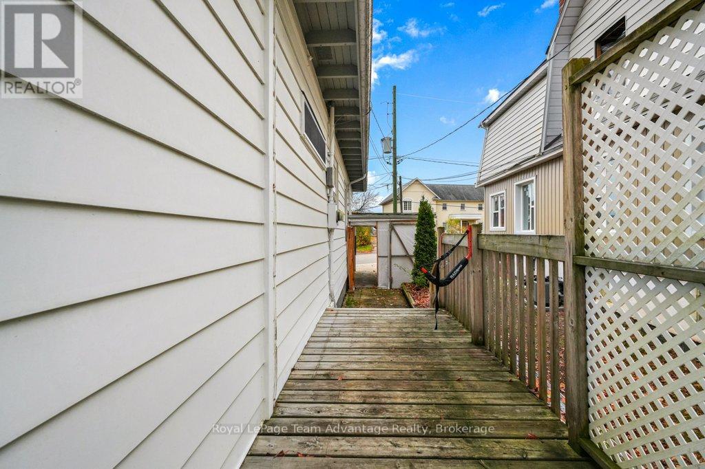 3 Belvedere Avenue, Parry Sound, Ontario  P2A 1Z8 - Photo 33 - X12504686