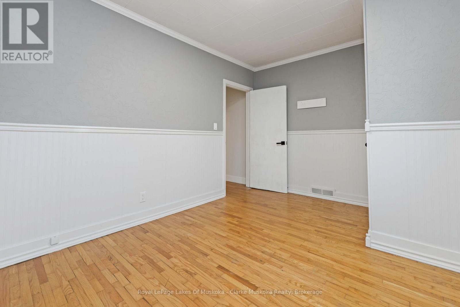 57 Cascade Street, Parry Sound, Ontario  P2A 1K3 - Photo 19 - X12504868