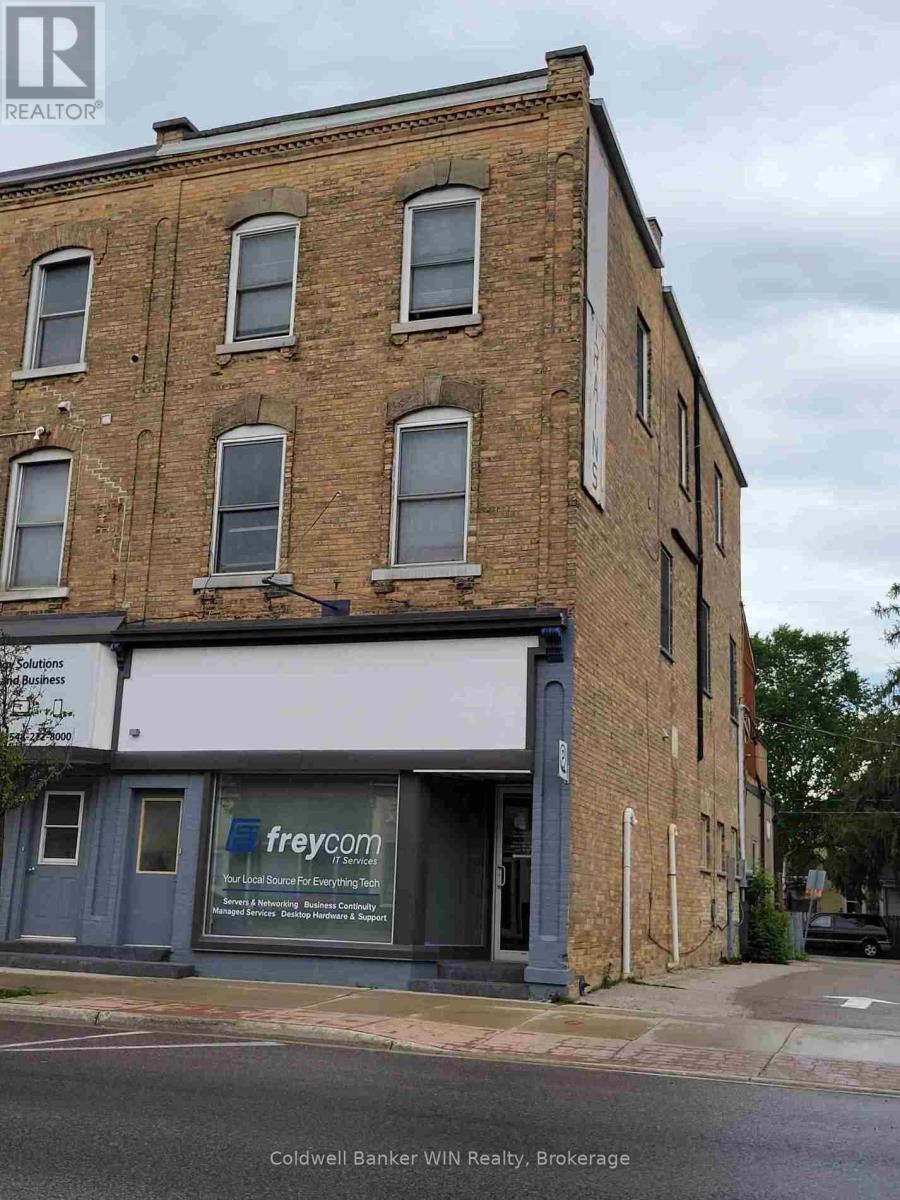 130 Main Street N, Wellington North (Mount Forest), Ontario  N0G 2L0 - Photo 1 - X12504882