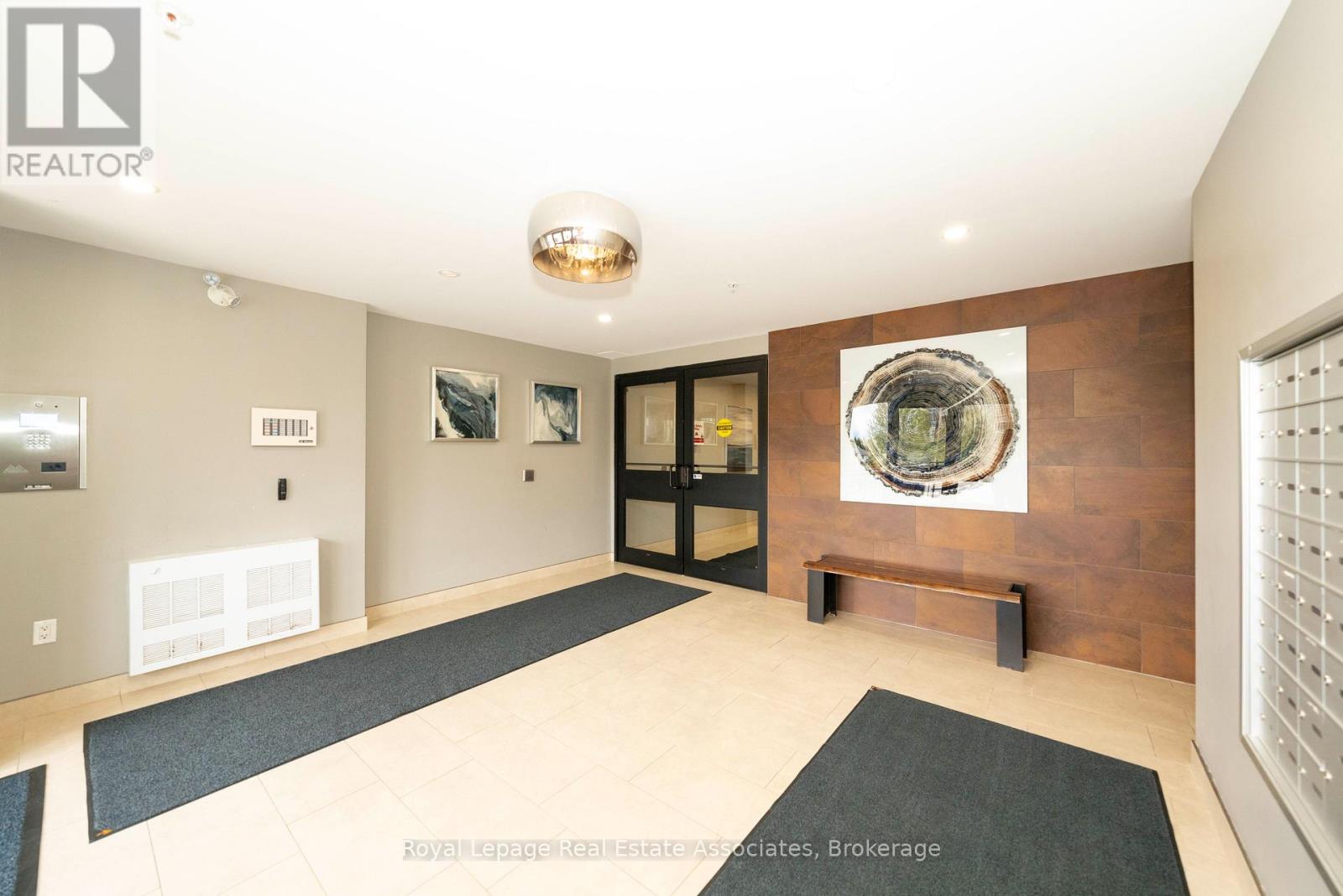 306 - 25 Kay Crescent, Guelph, Ontario  N1L 0P2 - Photo 3 - X12504464