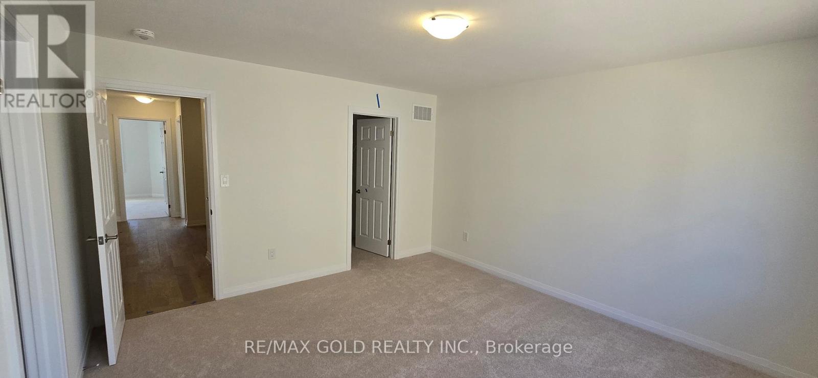 30 Riley Park Drive, Haldimand, Ontario  N3W 0K2 - Photo 18 - X12504482