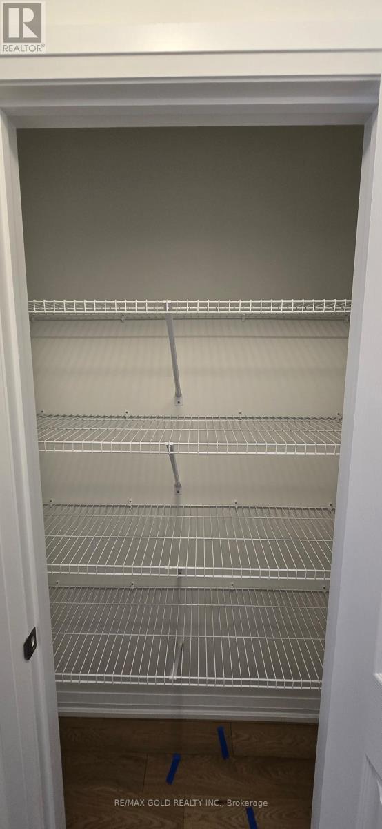 30 Riley Park Drive, Haldimand, Ontario  N3W 0K2 - Photo 19 - X12504482