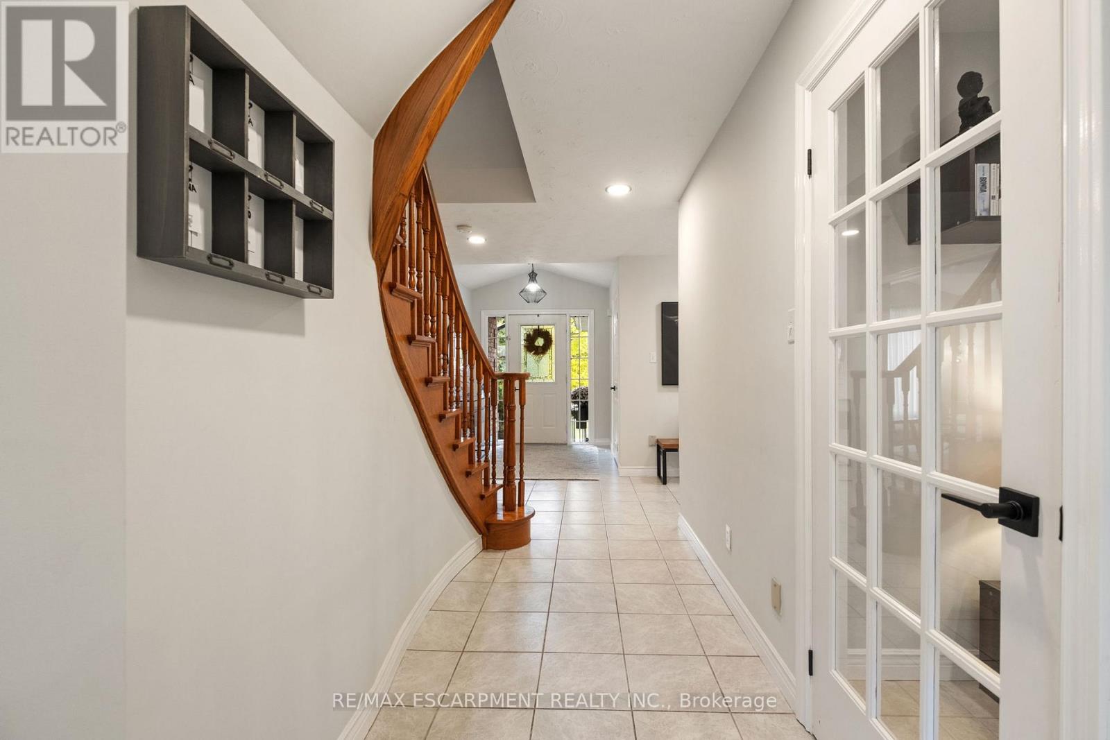 95 Gatestone Drive, Hamilton, Ontario  L8J 2V1 - Photo 16 - X12504540