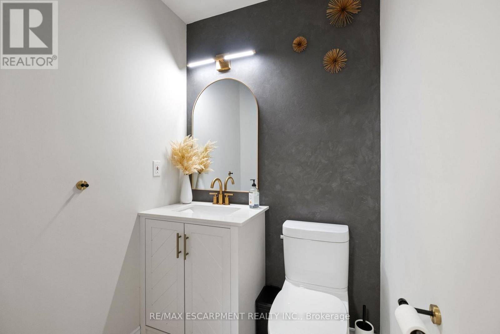 95 Gatestone Drive, Hamilton, Ontario  L8J 2V1 - Photo 22 - X12504540