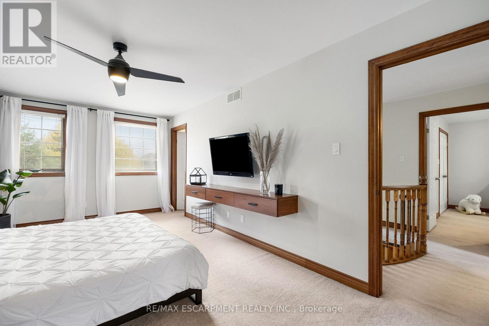 95 Gatestone Drive, Hamilton, Ontario  L8J 2V1 - Photo 31 - X12504540