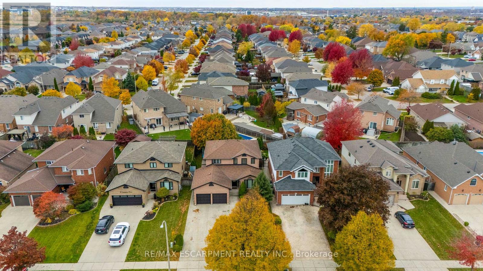 95 Gatestone Drive, Hamilton, Ontario  L8J 2V1 - Photo 49 - X12504540