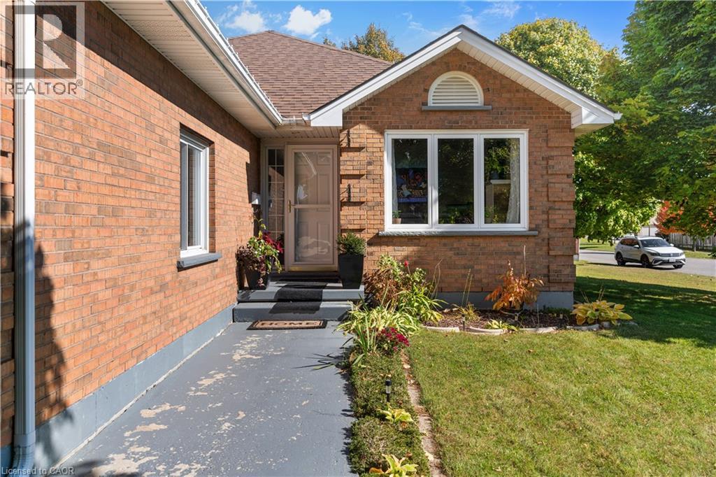 38 St. Michael's Street, Delhi, Ontario  N4B 3C8 - Photo 3 - 40785256