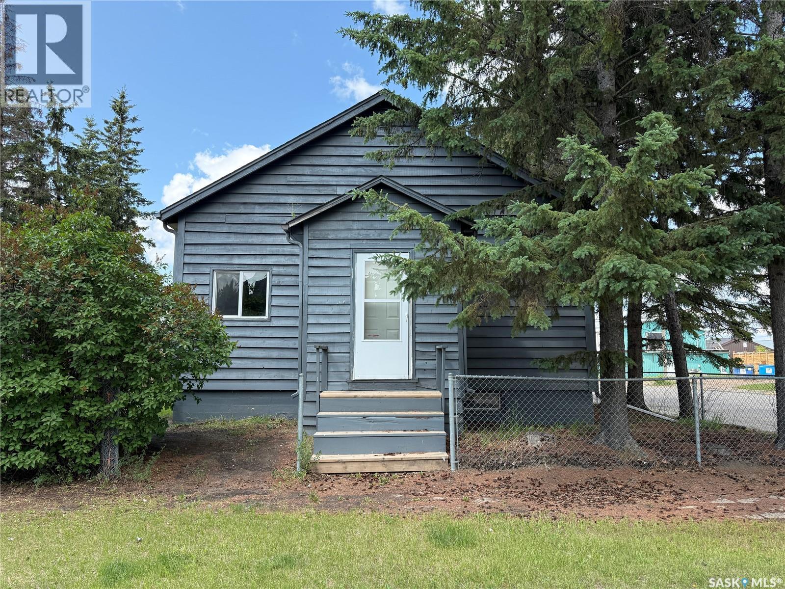 303 1st STREET E, Meadow Lake, Saskatchewan