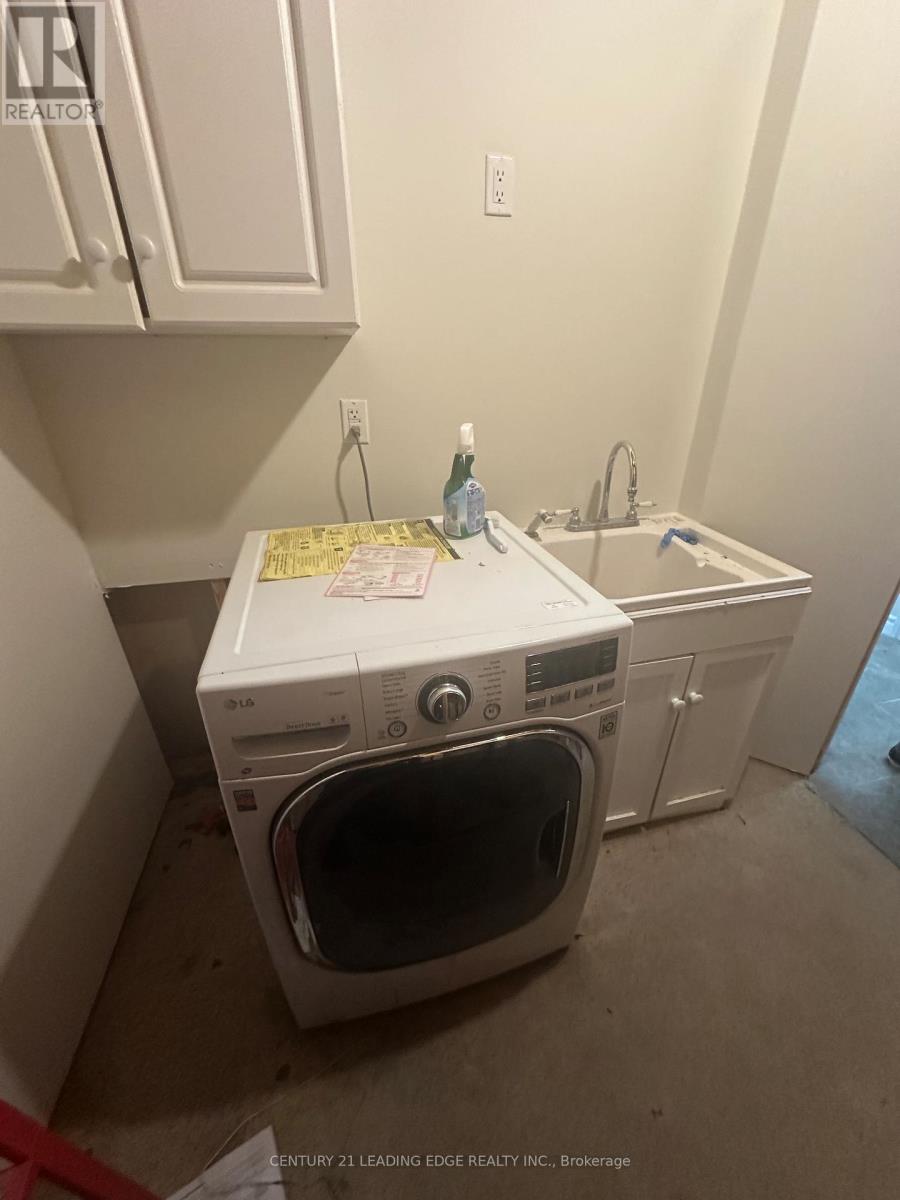 38 Watson Drive, Barrie, Ontario  L4M 6W8 - Photo 14 - S12503968