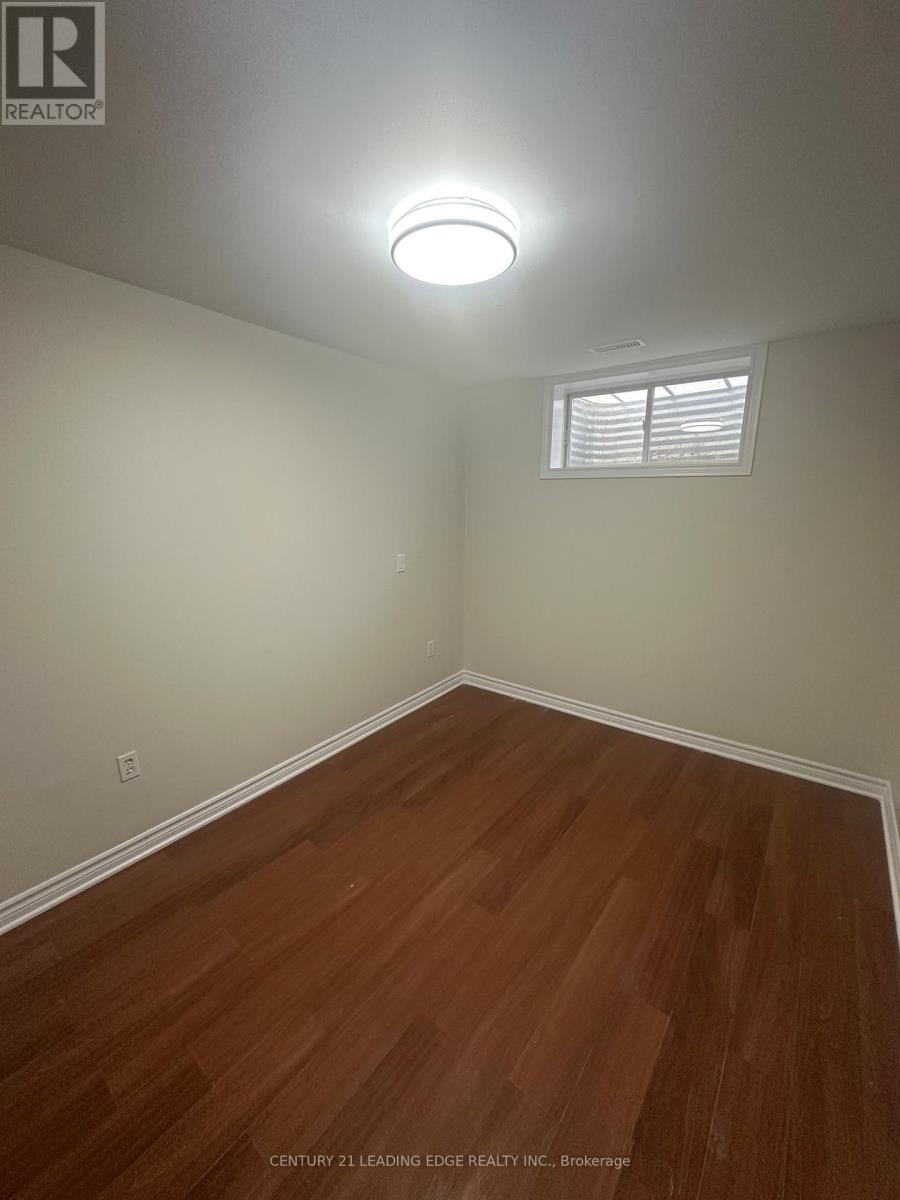 38 Watson Drive, Barrie, Ontario  L4M 6W8 - Photo 11 - S12503968