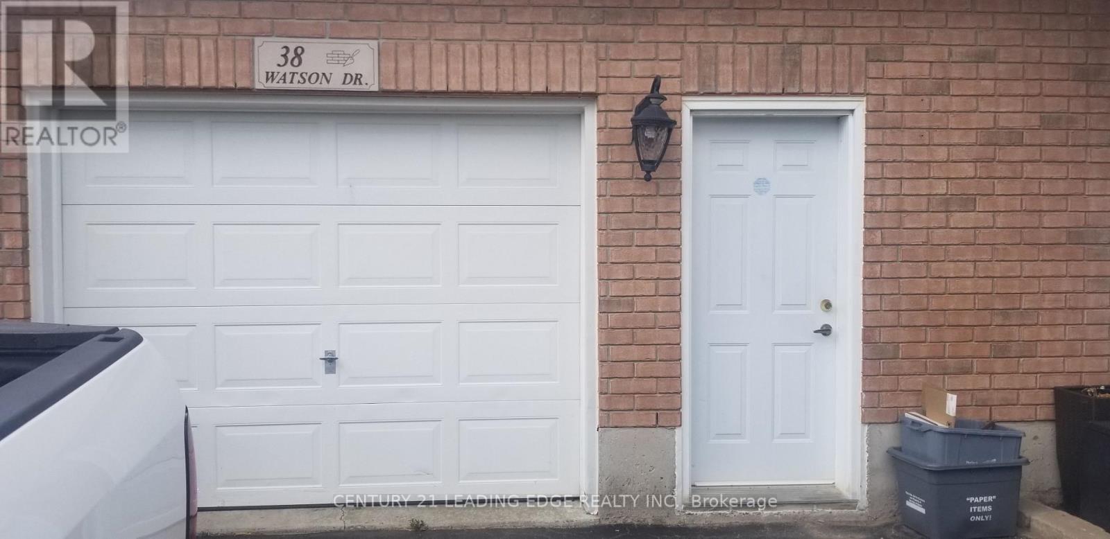 38 Watson Drive, Barrie, Ontario  L4M 6W8 - Photo 3 - S12503968