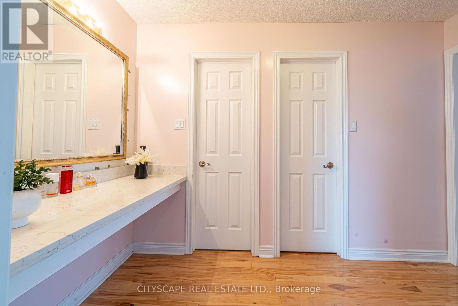 3721 Trelawny Circle, Mississauga, Ontario  L5N 5J7 - Photo 27 - W12492736