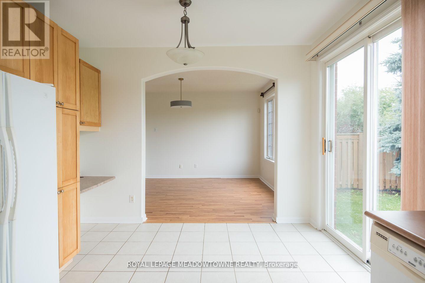 833 Watson Terrace, Milton, Ontario  L9T 5Z8 - Photo 19 - W12498156