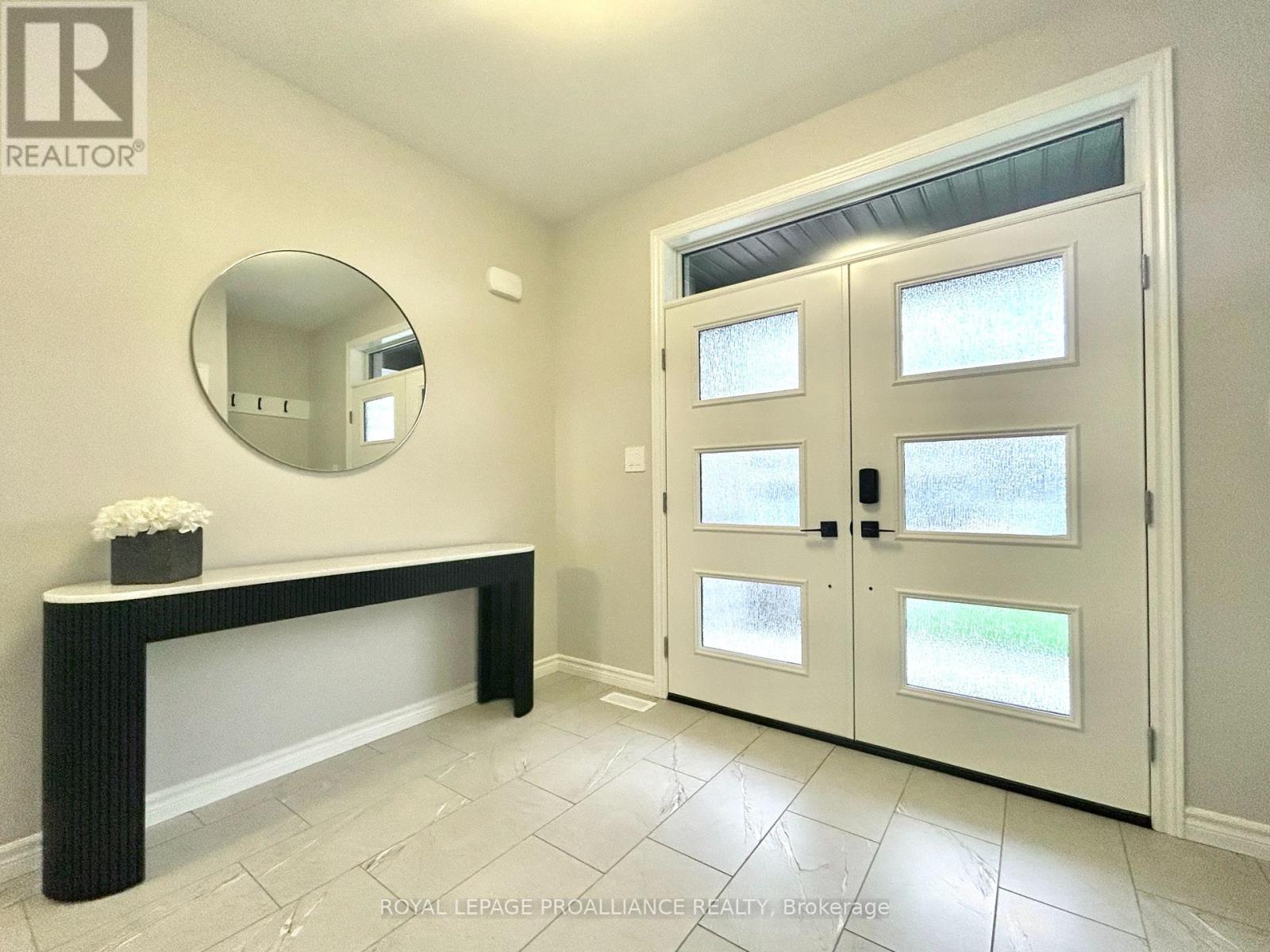 16 Peace River Street, Belleville, Ontario  K8N 0V6 - Photo 2 - X12504848