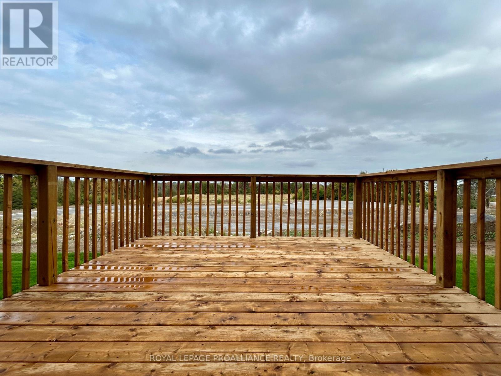 16 Peace River Street, Belleville, Ontario  K8N 0V6 - Photo 13 - X12504848