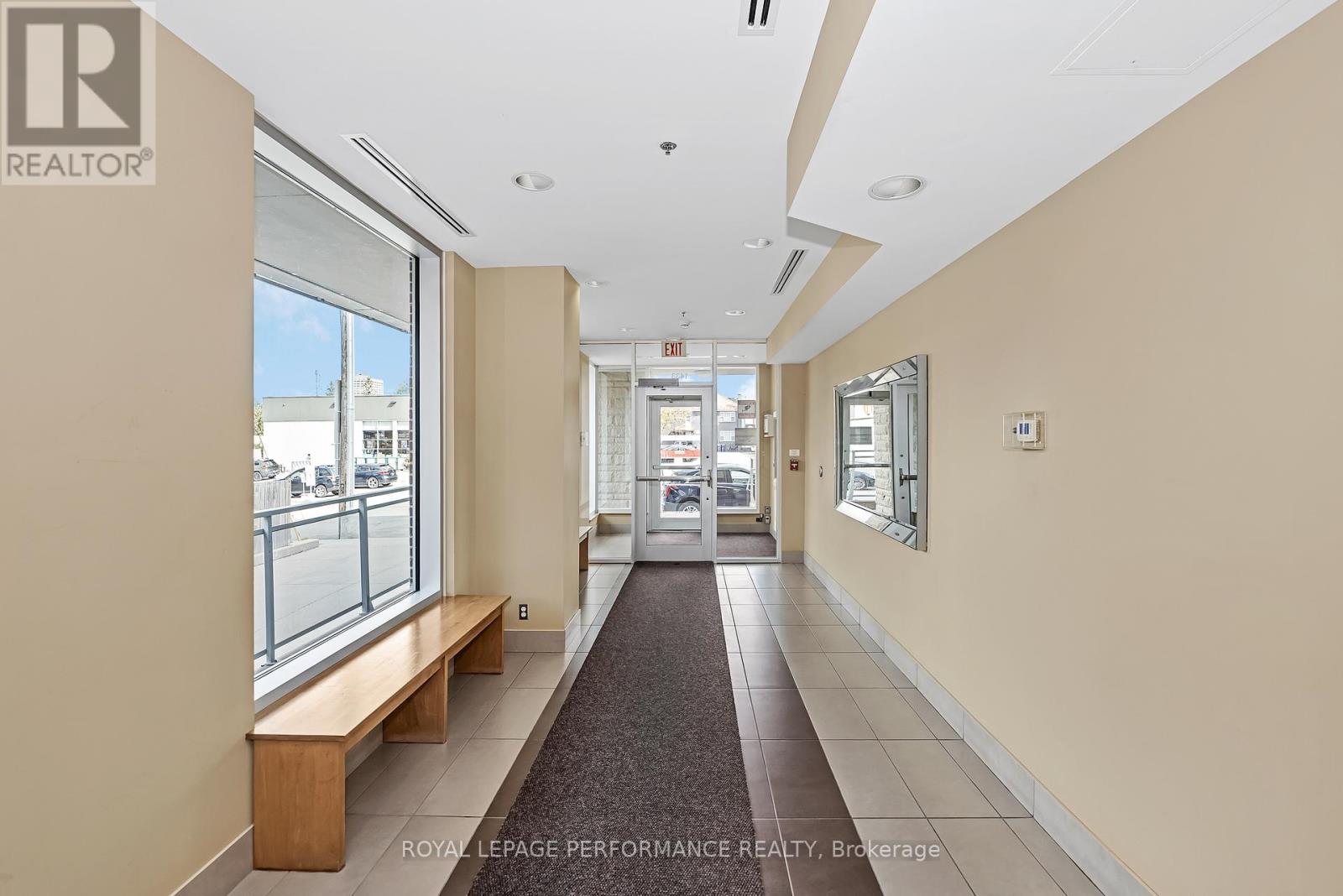 402 - 1433 Wellington Street W, Ottawa, Ontario  K1Y 2X4 - Photo 4 - X12455311