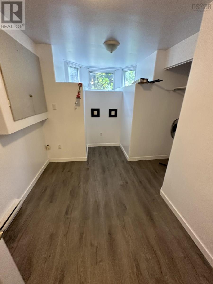 1070 Bland Street, Halifax Peninsula, Nova Scotia  B3H 2S2 - Photo 38 - 202516497