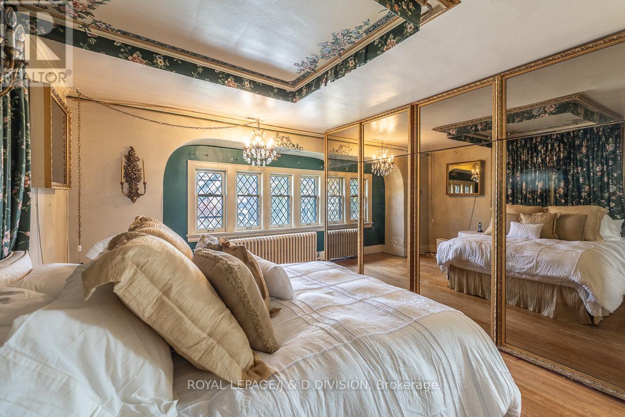 210 Rosemary Road, Toronto, Ontario  M5P 3E1 - Photo 26 - C12504630