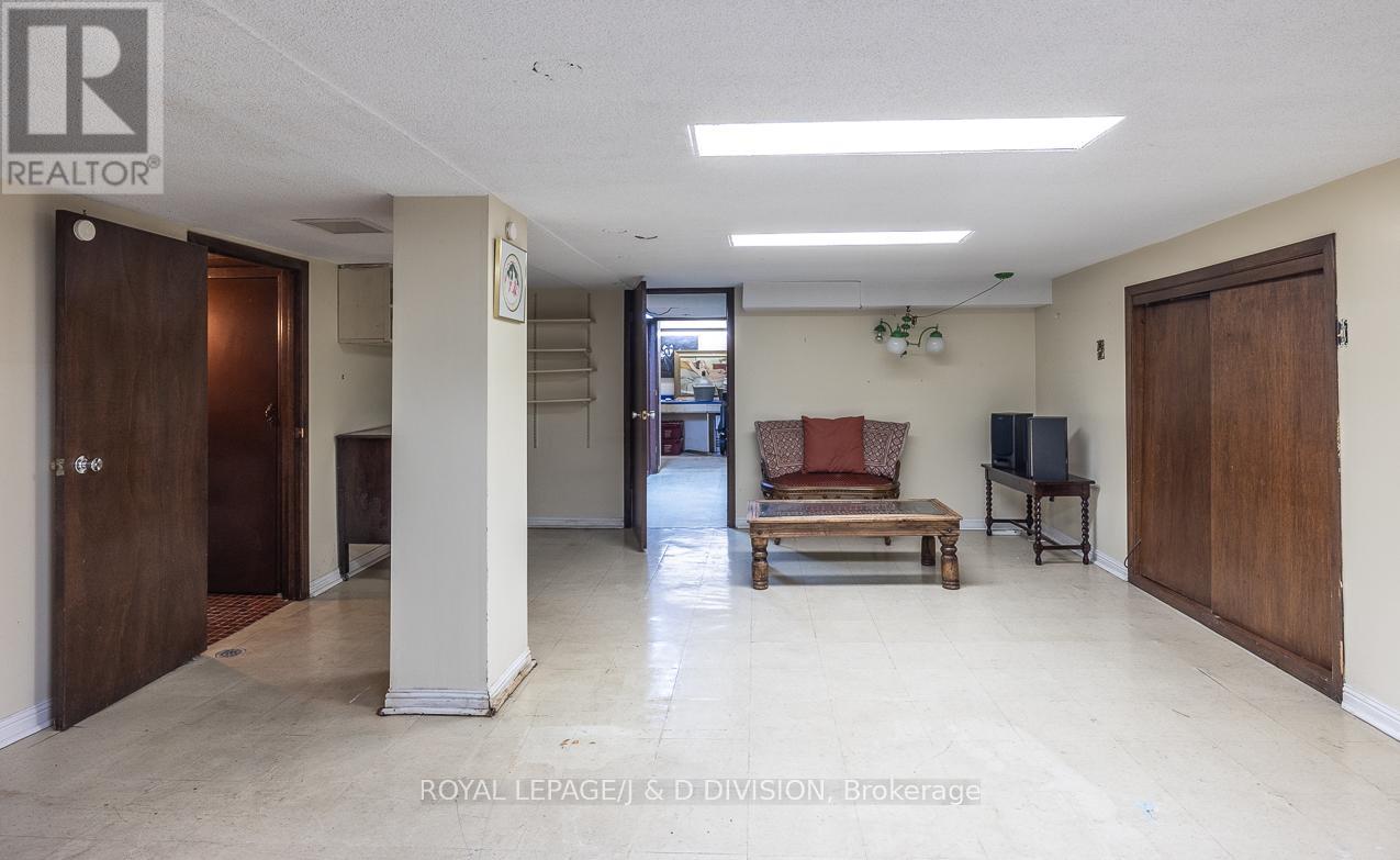 210 Rosemary Road, Toronto, Ontario  M5P 3E1 - Photo 31 - C12504630