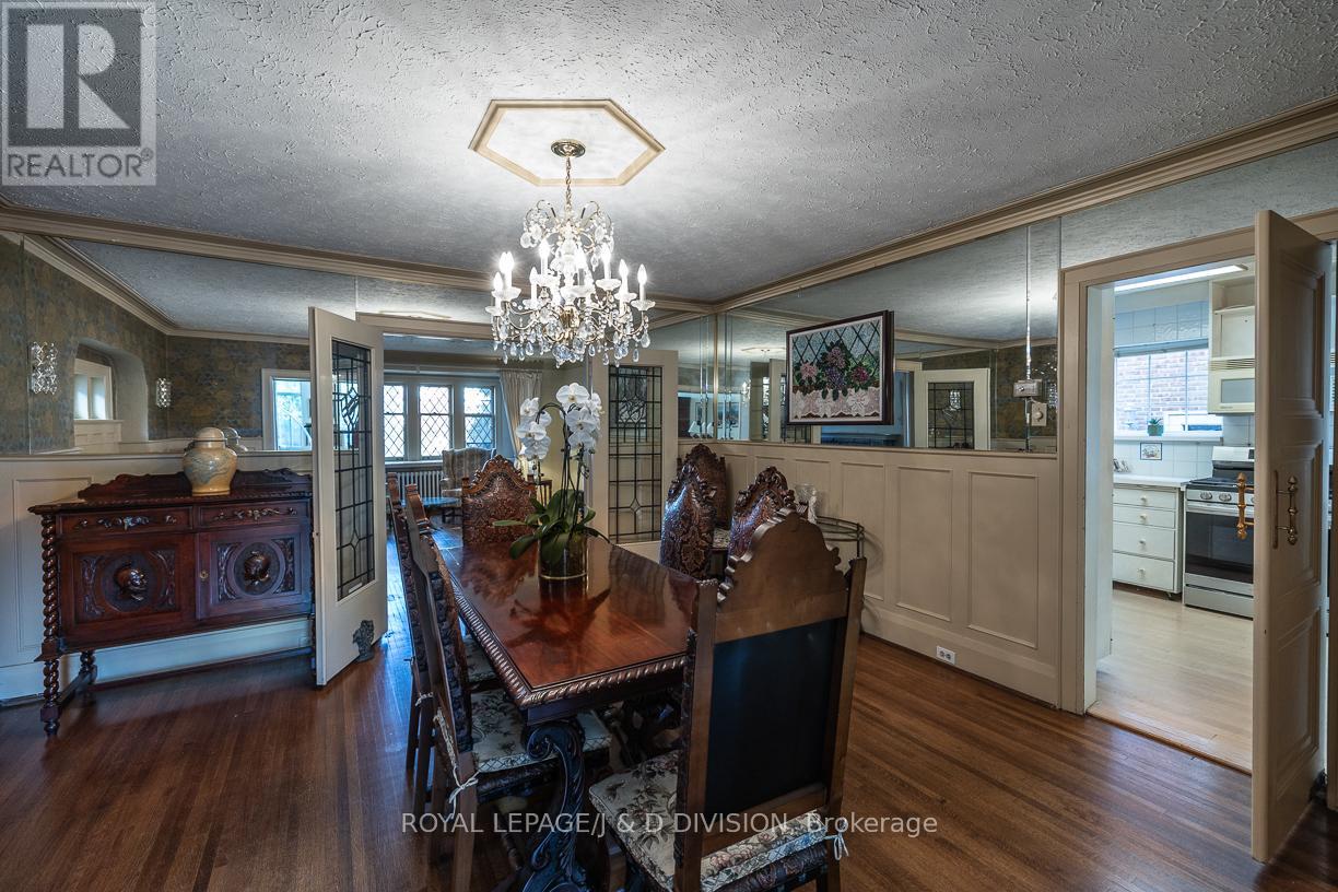 210 Rosemary Road, Toronto, Ontario  M5P 3E1 - Photo 8 - C12504630