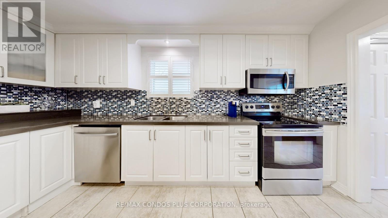 105 Hendon Avenue, Toronto, Ontario  M2M 1A6 - Photo 12 - C12504636