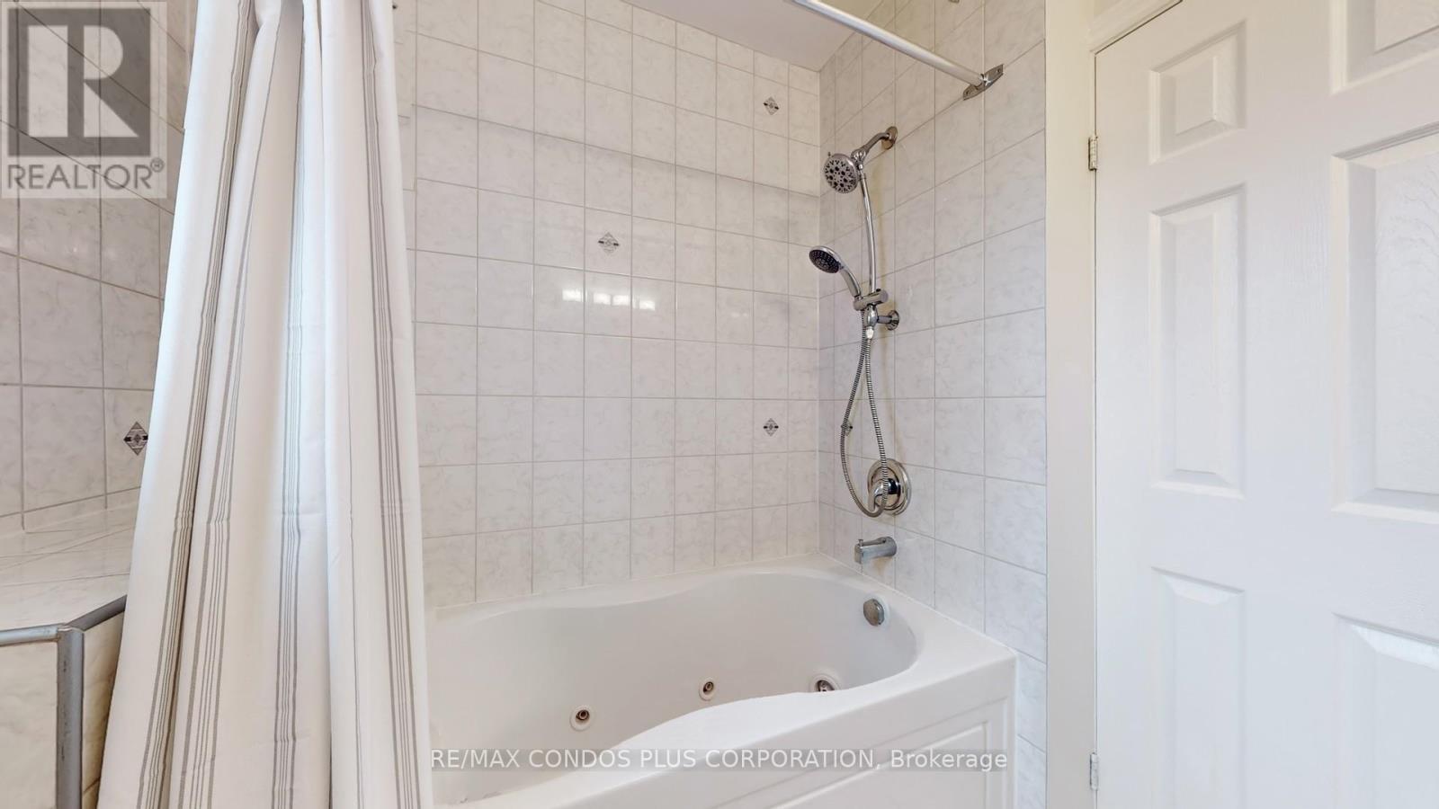 105 Hendon Avenue, Toronto, Ontario  M2M 1A6 - Photo 24 - C12504636