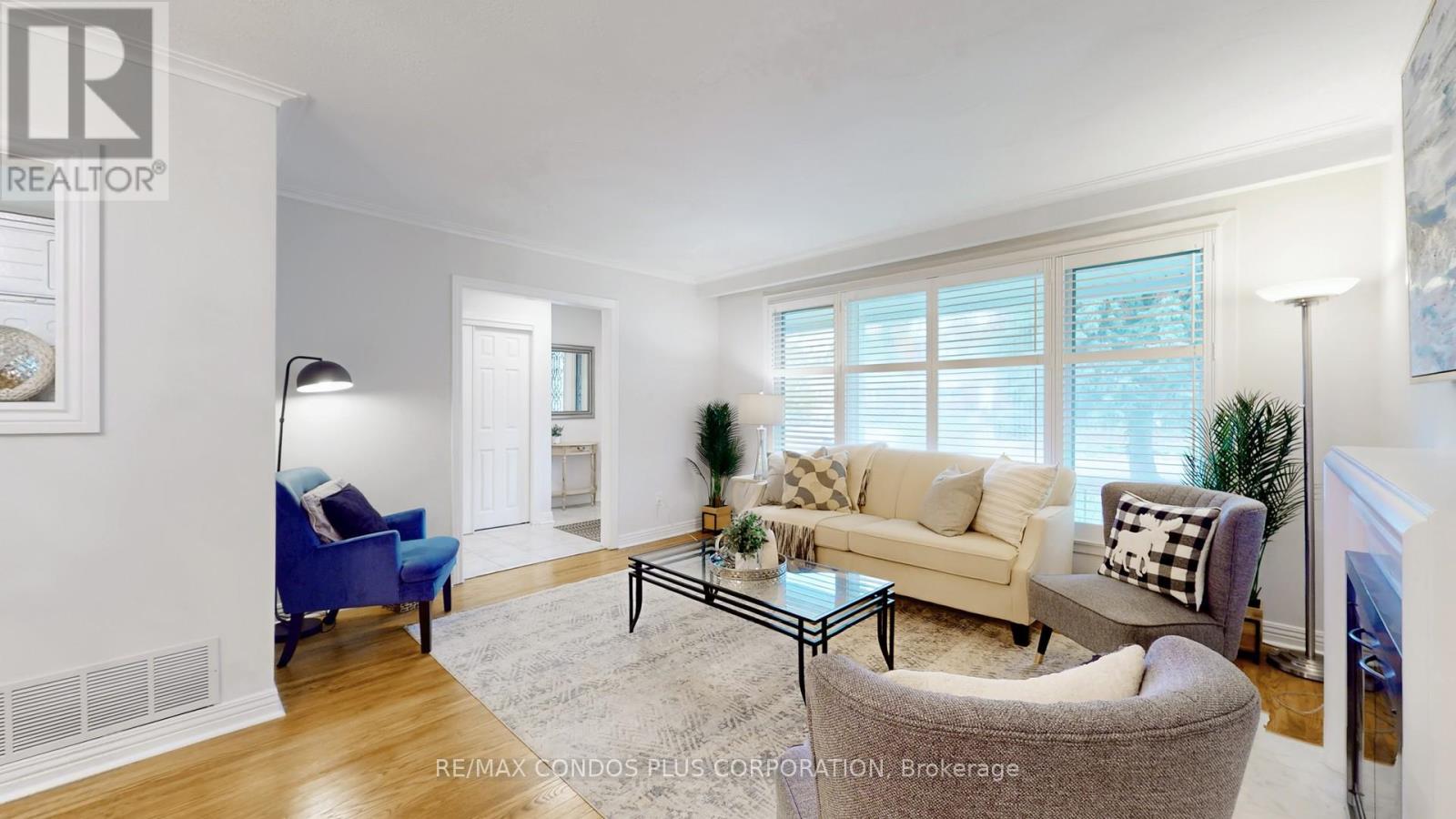 105 Hendon Avenue, Toronto, Ontario  M2M 1A6 - Photo 6 - C12504636