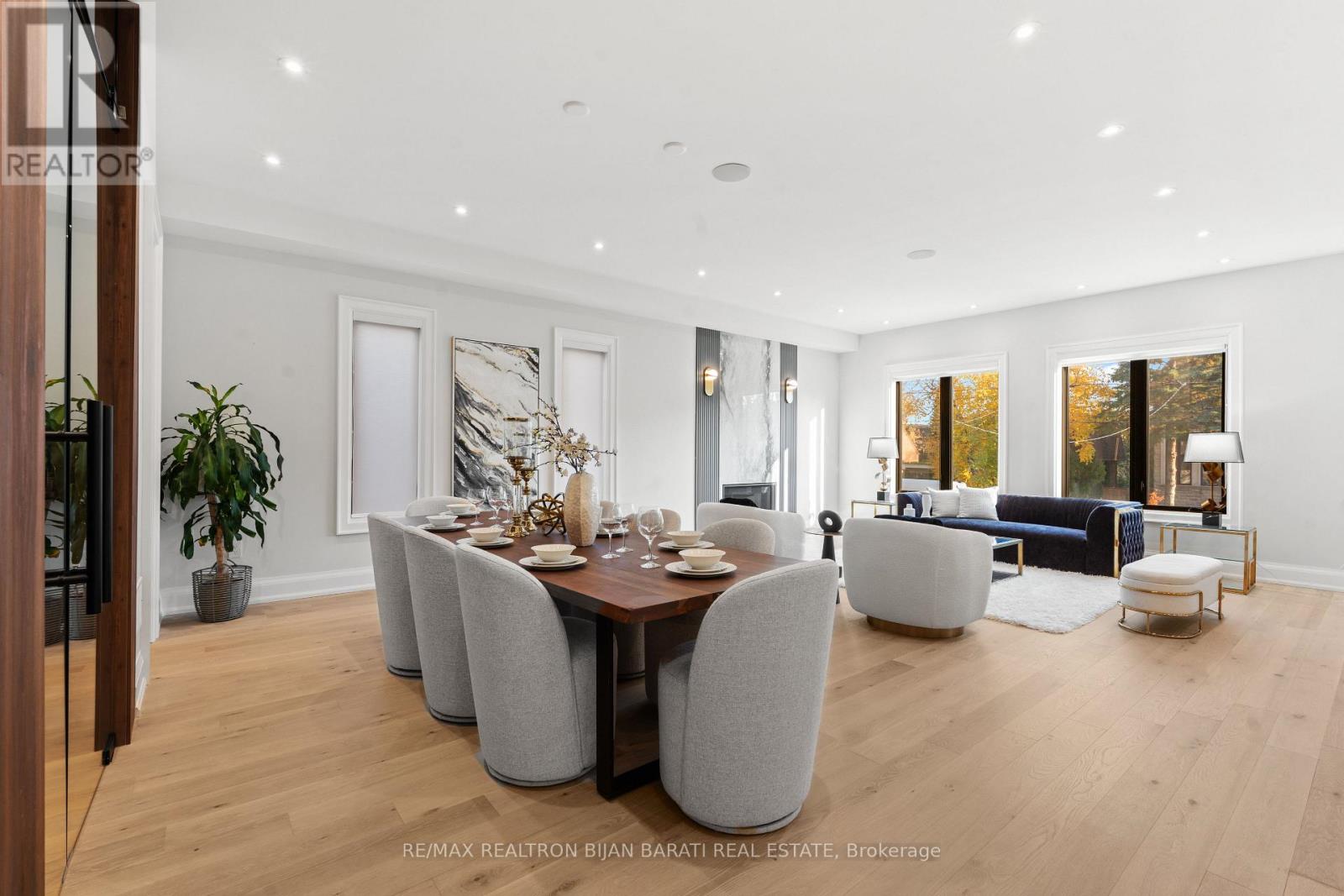 422 Hounslow Avenue, Toronto, Ontario  M2R 1H6 - Photo 4 - C12504698