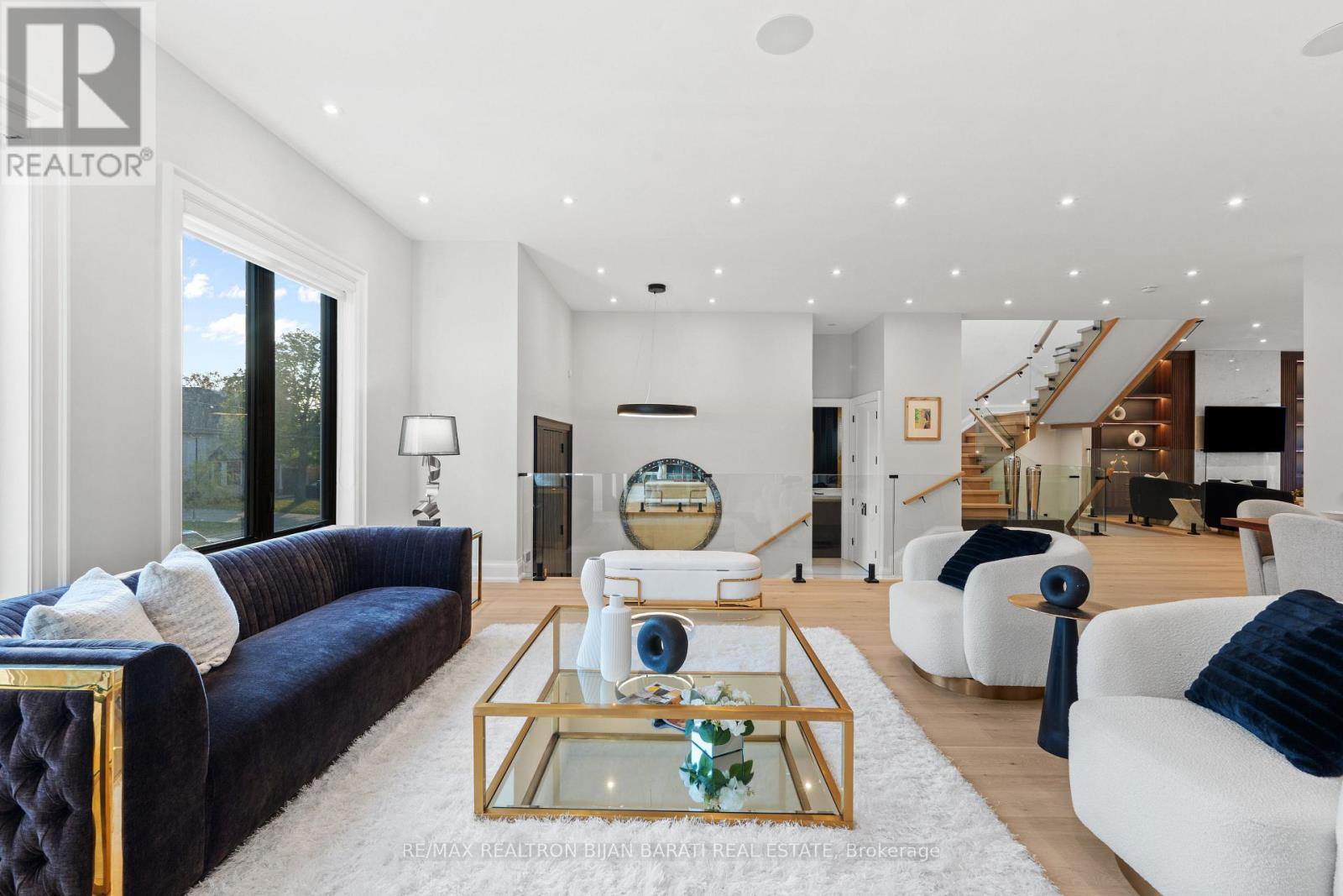 422 Hounslow Avenue, Toronto, Ontario  M2R 1H6 - Photo 8 - C12504698