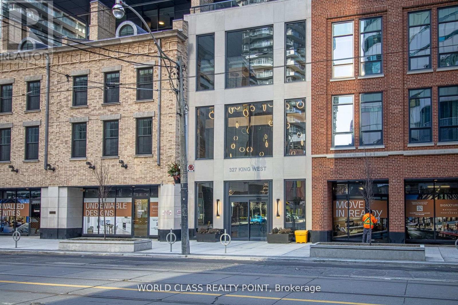 3904 - 327 King Street W, Toronto, Ontario  M5V 0W7 - Photo 2 - C12504722