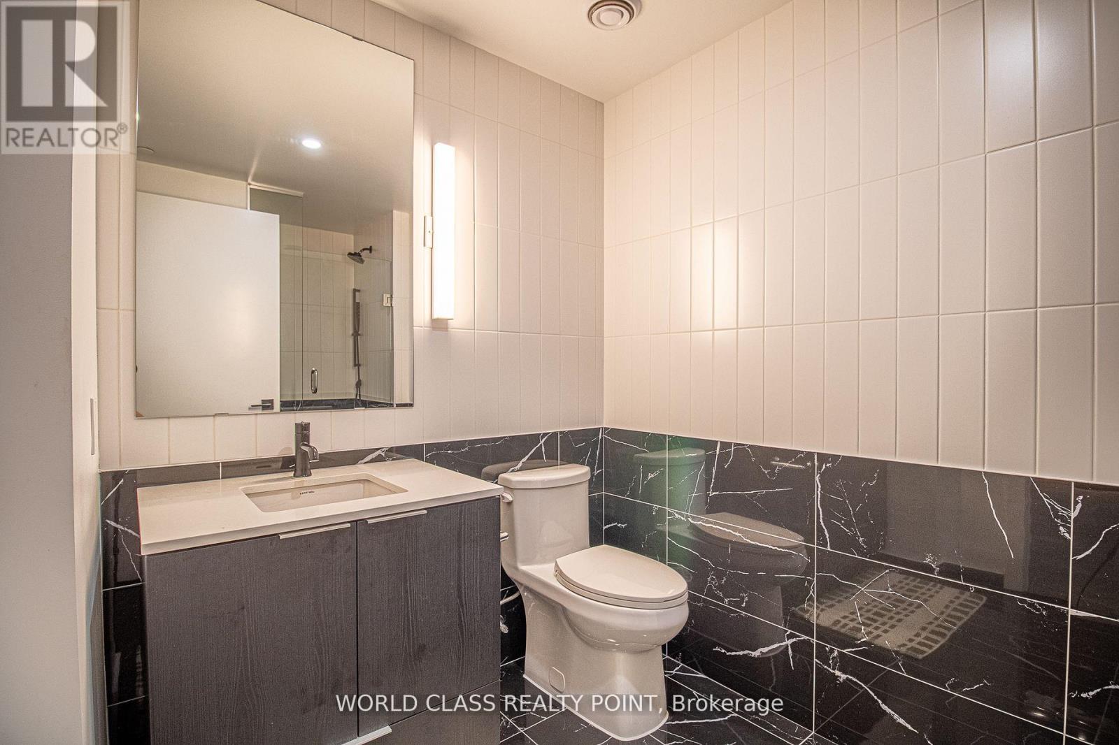 3904 - 327 King Street W, Toronto, Ontario  M5V 0W7 - Photo 7 - C12504722