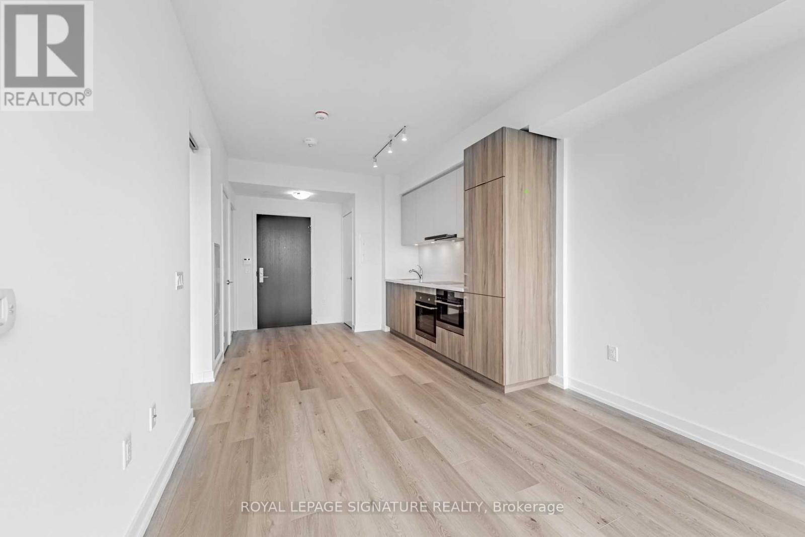 1906 - 158 Front Street E, Toronto, Ontario  M5A 0K9 - Photo 10 - C12504748