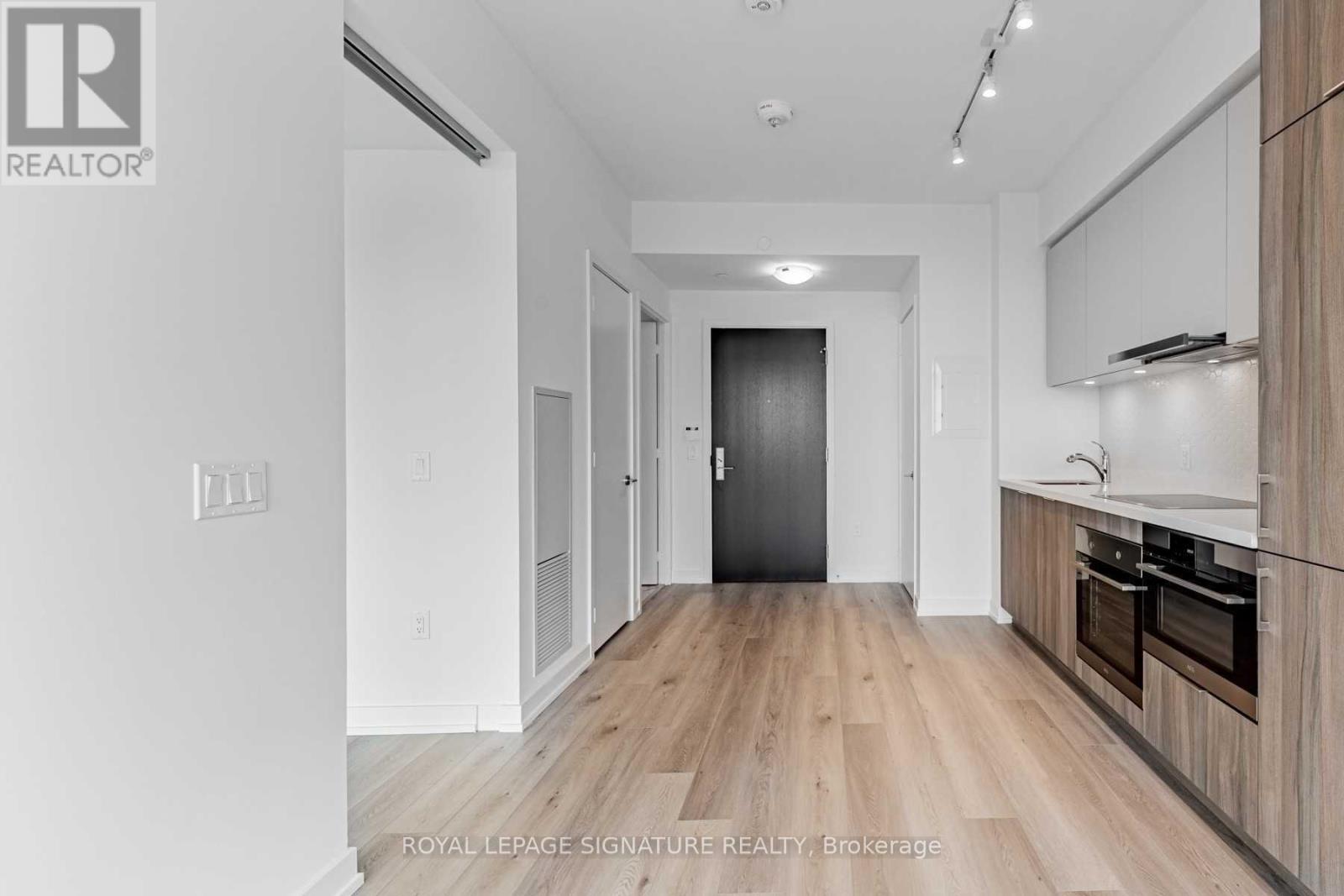 1906 - 158 Front Street E, Toronto, Ontario  M5A 0K9 - Photo 12 - C12504748