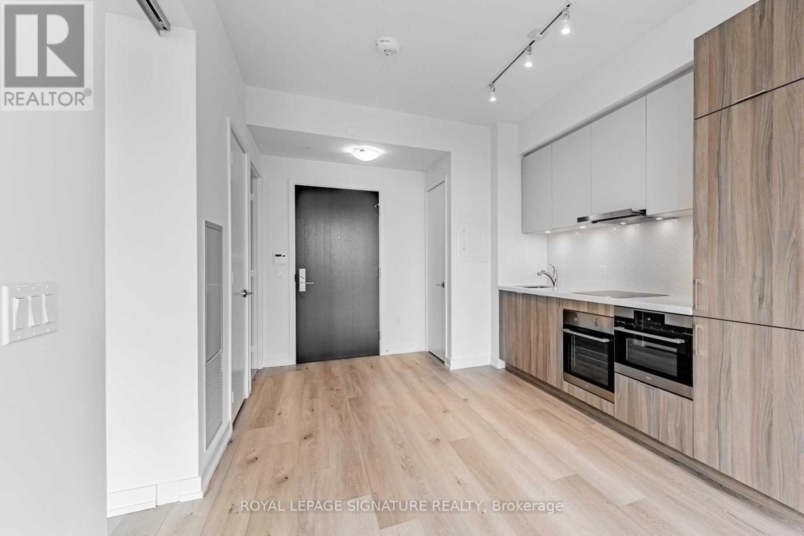 1906 - 158 Front Street E, Toronto, Ontario  M5A 0K9 - Photo 13 - C12504748