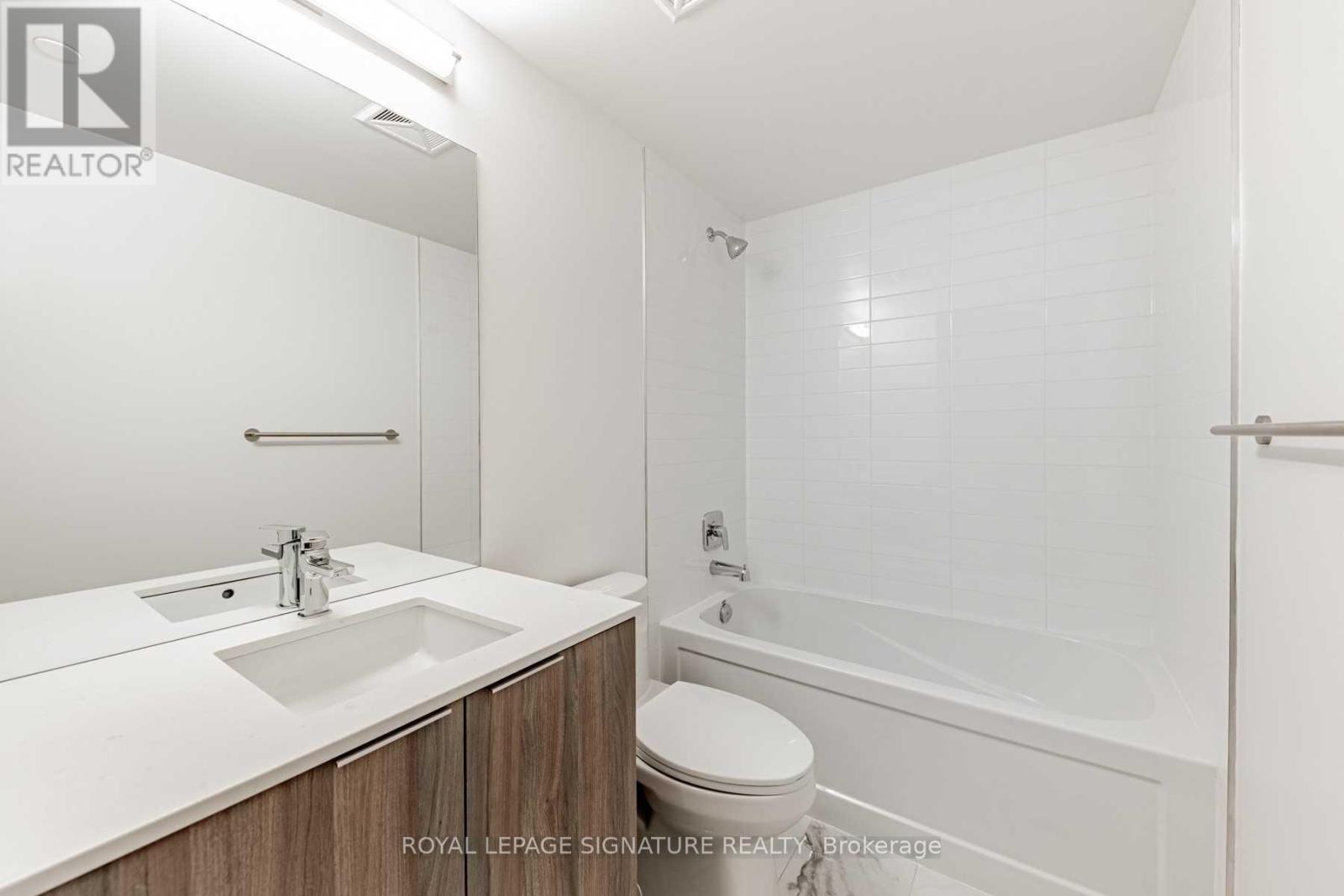 1906 - 158 Front Street E, Toronto, Ontario  M5A 0K9 - Photo 19 - C12504748