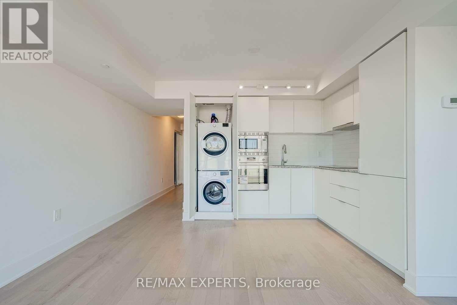 1511 - 955 Bay Street, Toronto, Ontario  M5S 0C6 - Photo 3 - C12504802