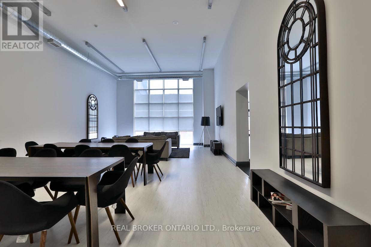 2001 - 125 Western Battery Road, Toronto, Ontario  M6K 3R8 - Photo 21 - C12504860