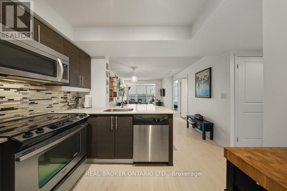 2001 - 125 Western Battery Road, Toronto, Ontario  M6K 3R8 - Photo 4 - C12504860