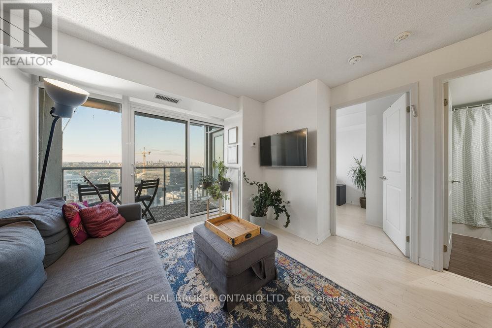 2001 - 125 Western Battery Road, Toronto, Ontario  M6K 3R8 - Photo 6 - C12504860