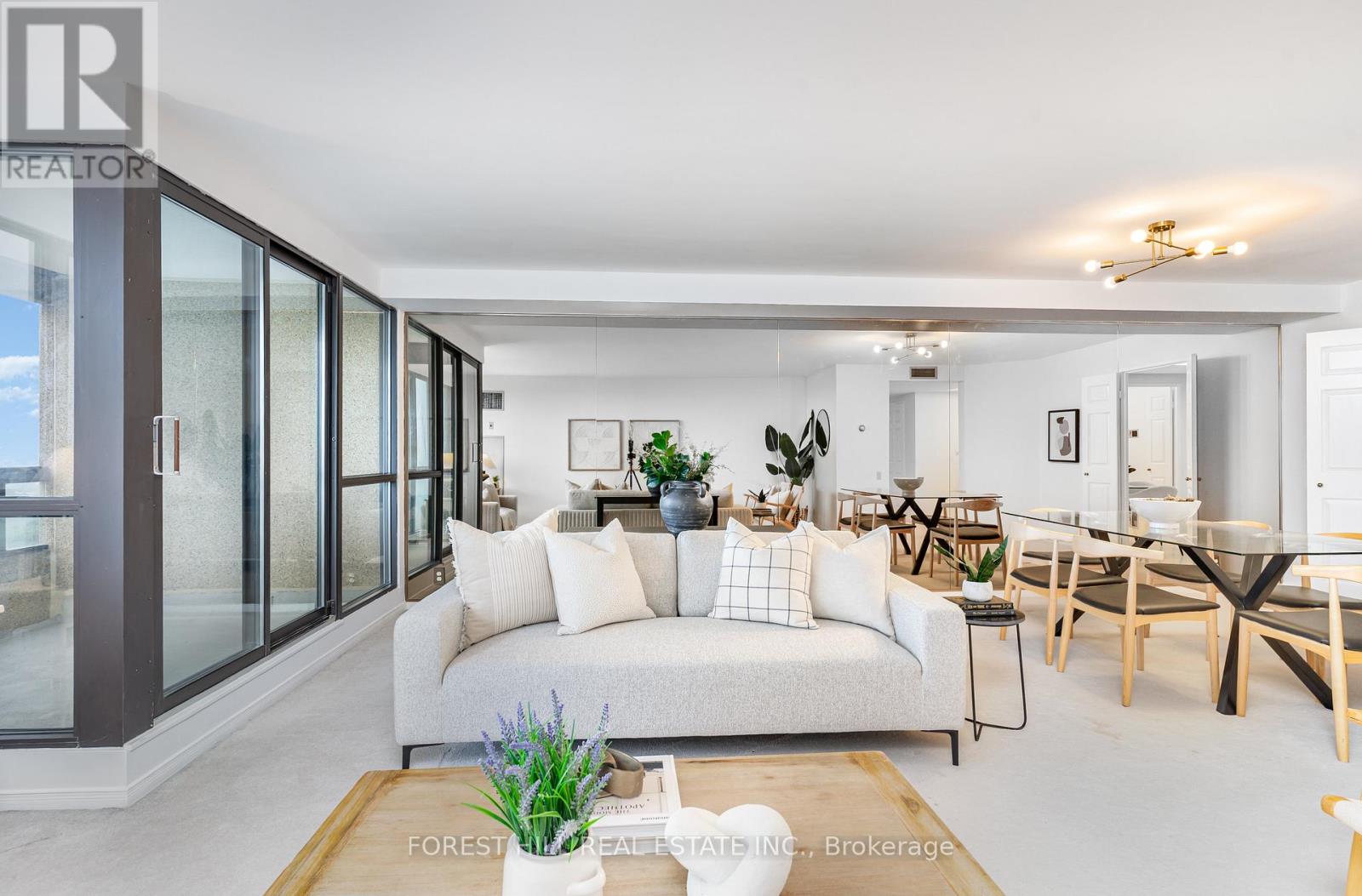 2004 - 3 Concorde Place, Toronto, Ontario  M3C 3K7 - Photo 8 - C12504876