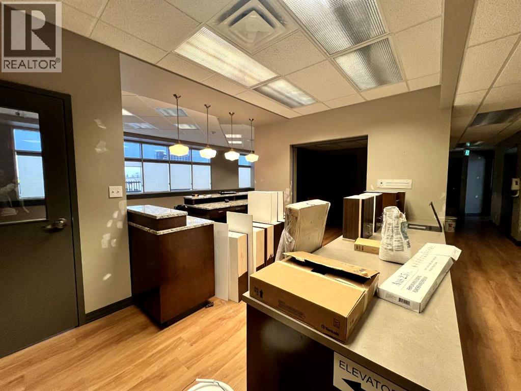 201a, 3215 49 Avenue, Red Deer, Alberta  T2N 0M8 - Photo 12 - A2183868