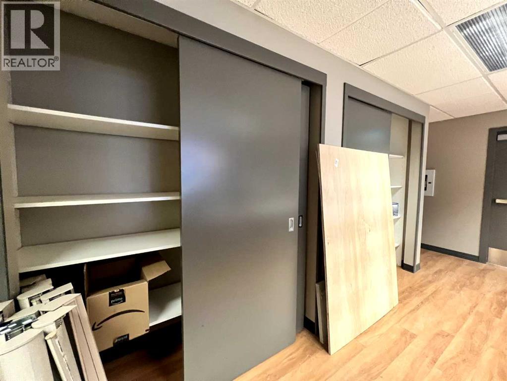 201a, 3215 49 Avenue, Red Deer, Alberta  T2N 0M8 - Photo 11 - A2183868