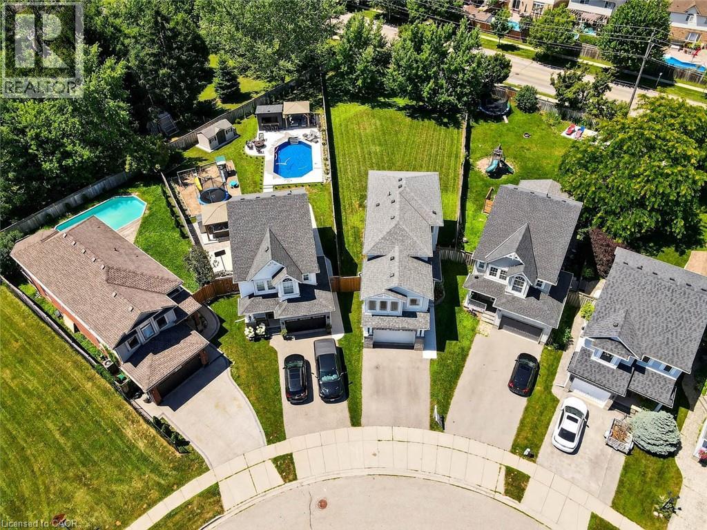 28 Calvin Court, Cambridge, Ontario  N3C 4J5 - Photo 1 - 40765395